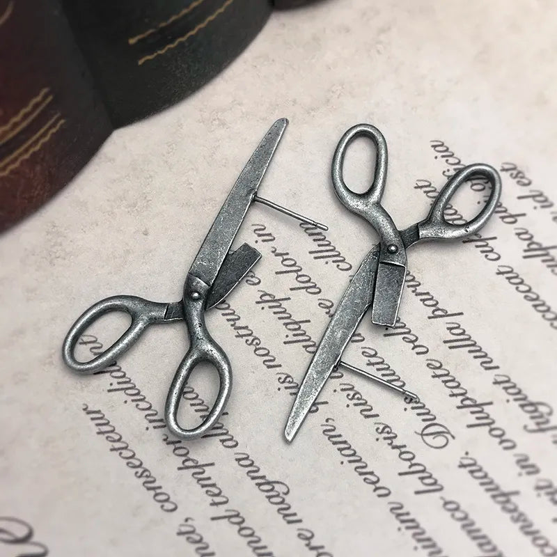 Dark Gothic Vintage Imitation Scissors Exaggerate Stud Earrings For Men Women Goth Punk Silver Color Halloween Fashion Jewelry